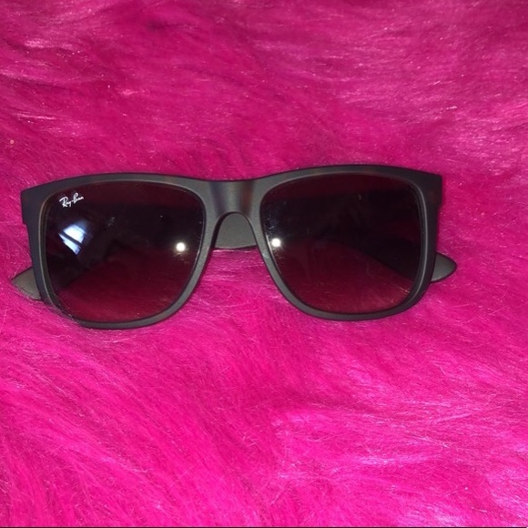 Ray-Ban sunglasses main image 4